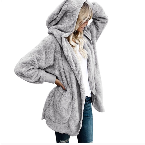 CLEARANCE‼️Grey faux fur fleece sweater - Jacket - Picture 2 of 4